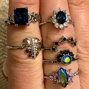 NWT bundle of six Fragrant Jewels rings size 7